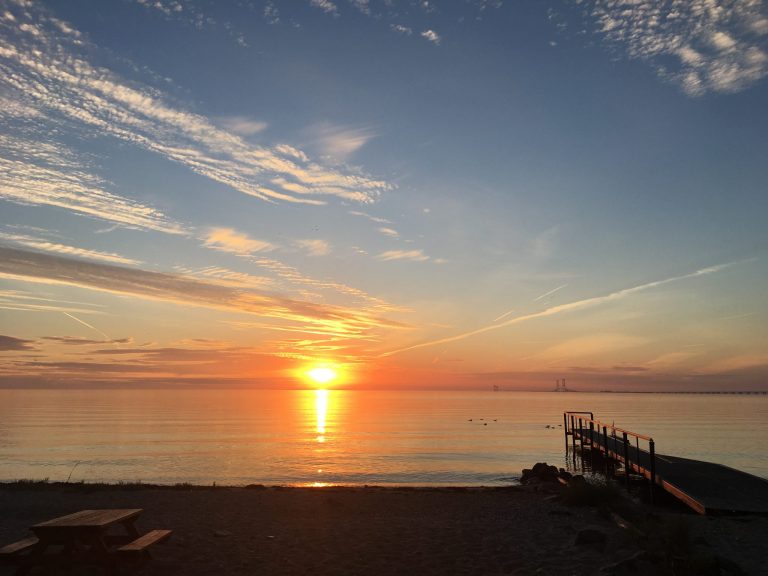 Solopgang Storebælt Nyborg bro smuk start