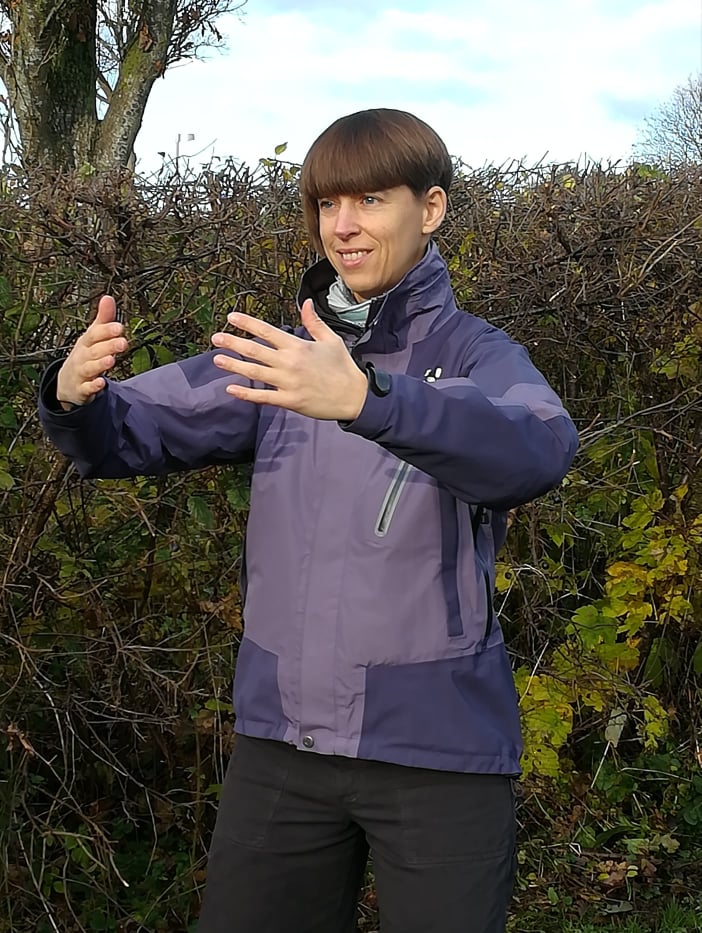 Claracarina-Stilleskov laver qigong